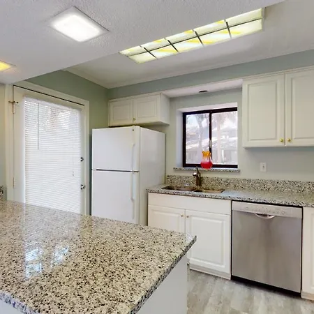 37 Hickory Cove Villa